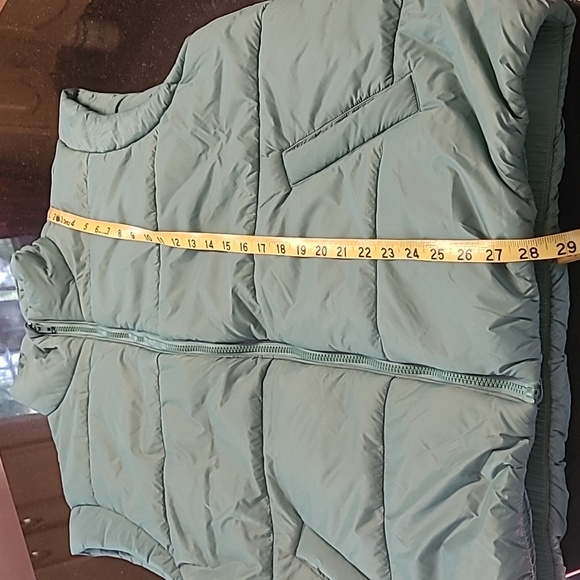 Stratus Oversized Vest - Picture 8 of 9